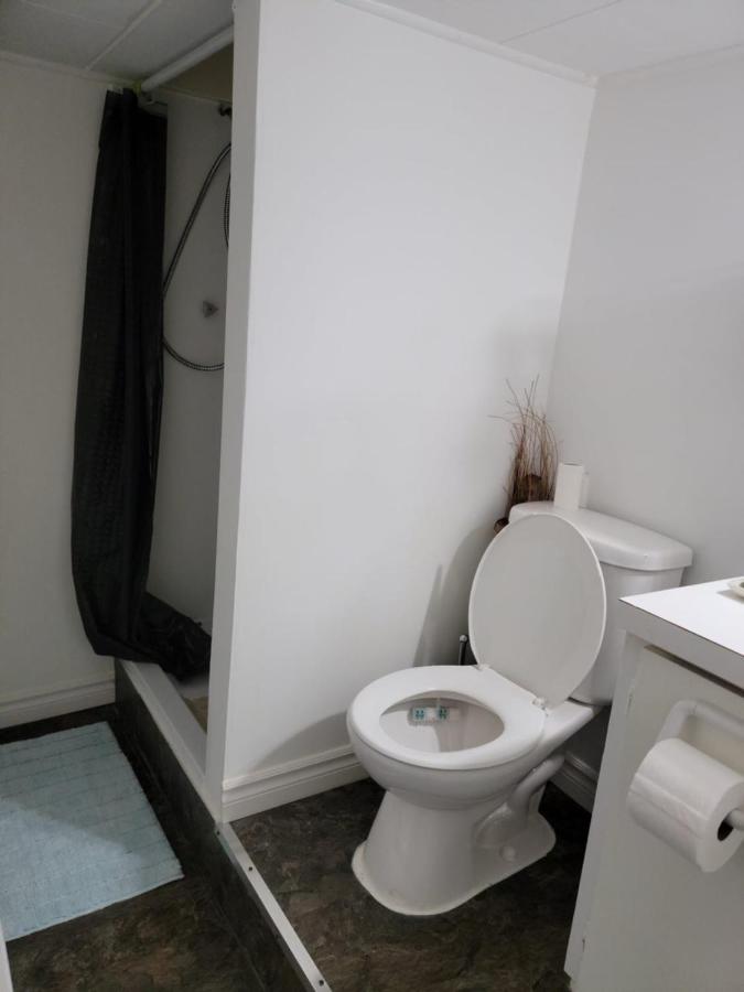 Lower Level Apt 6Ft High Close To Hwy Netflix Wifi Apartment เอ็ดมันด์สตัน ภายนอก รูปภาพ