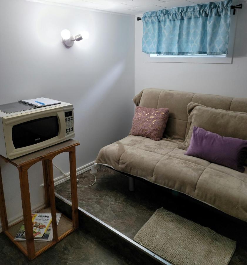 Lower Level Apt 6Ft High Close To Hwy Netflix Wifi Apartment เอ็ดมันด์สตัน ภายนอก รูปภาพ